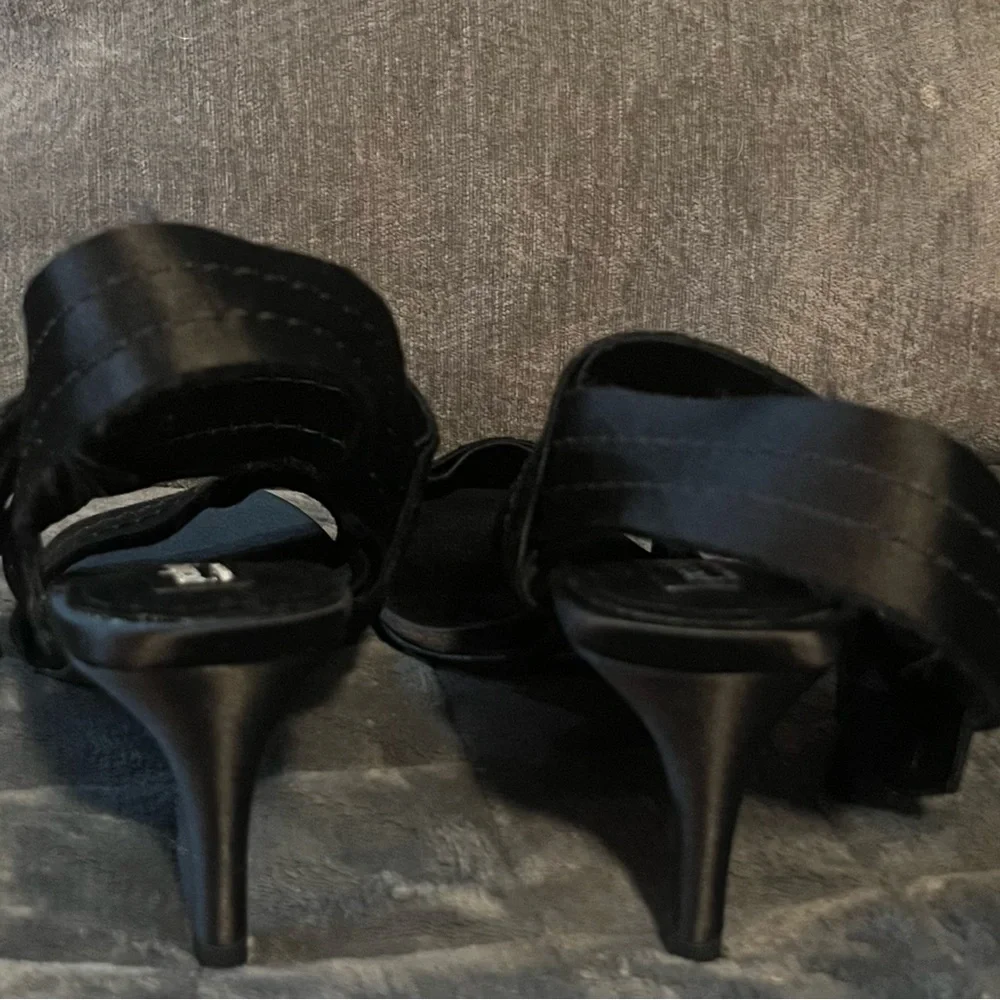Pedro Garcia Elegant Black Sandals